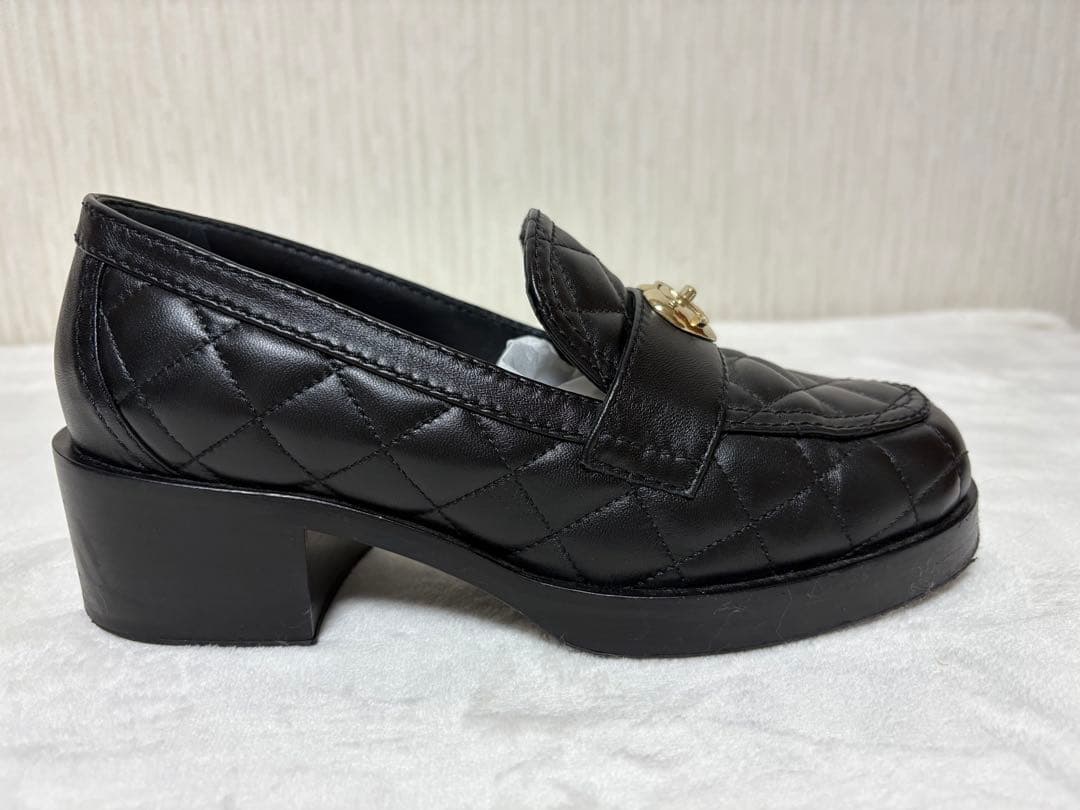 CHANELシャネル　ローファー　37