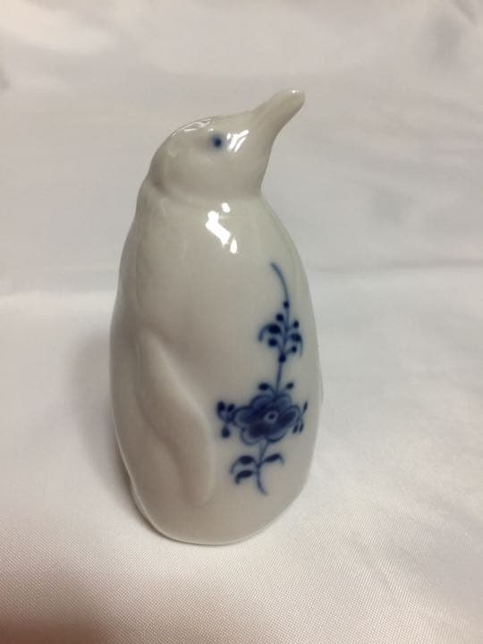 ロイヤルコペンハーゲン ブルーフルテッド柄 ペンギン フィギュリン　デンマーク製