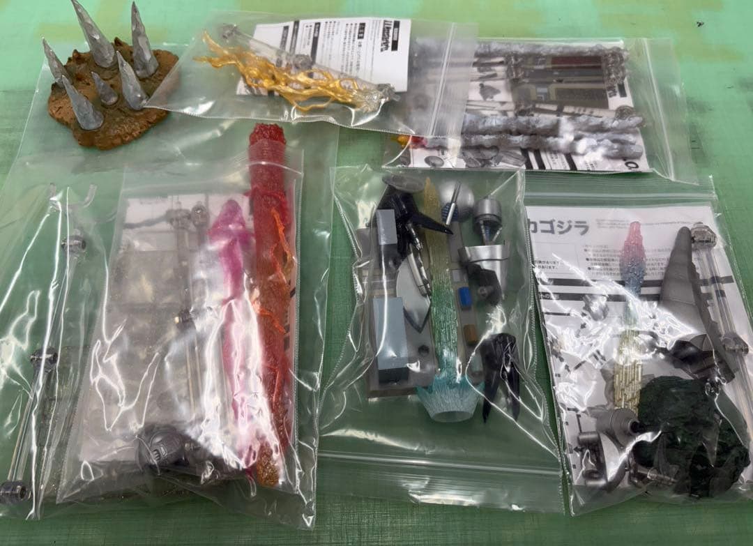 S.H.MonsterArts ゴジラシリーズ4体セット