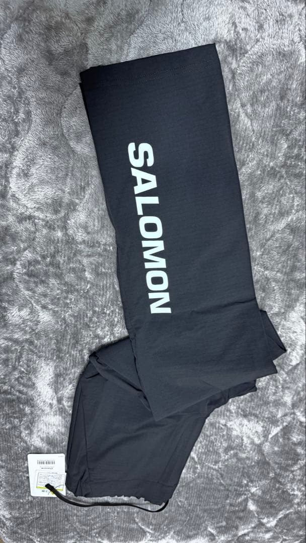 サロモンロゴ入り／オンヨネ　ウィンドブレーカー　ジャケット+パンツ　Lサイズ