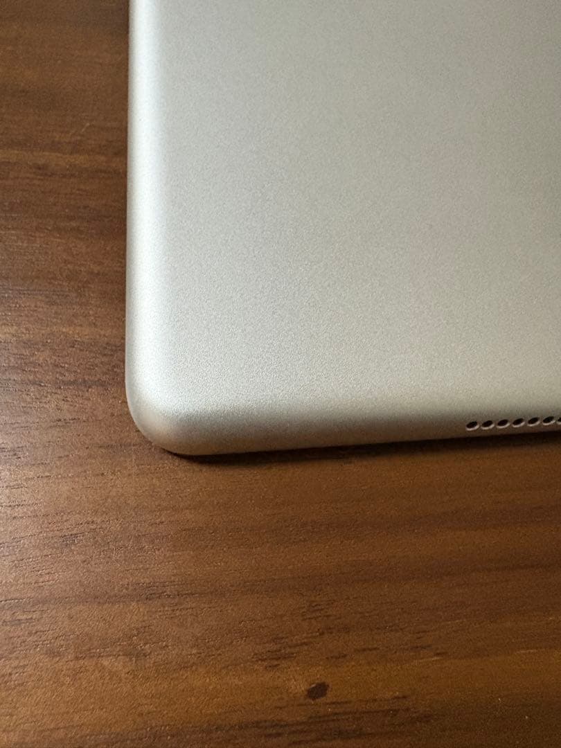 第5世代iPad シルバー　128gb Wi-Fiモデル