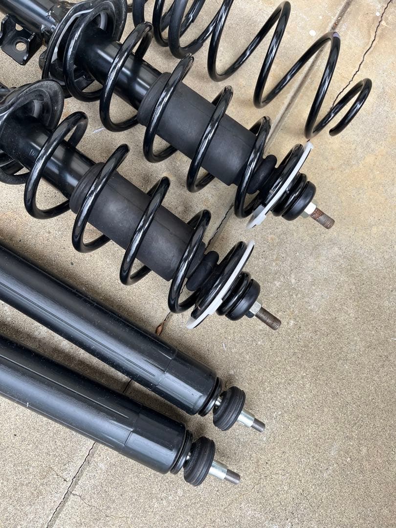 ホンダ/ Honda N-ONE RS CVT（JG3）純正サスペンション