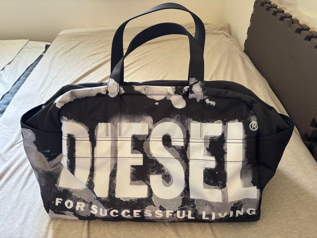 24時間セール　DIESEL ノベルティ　ボストンバッグ