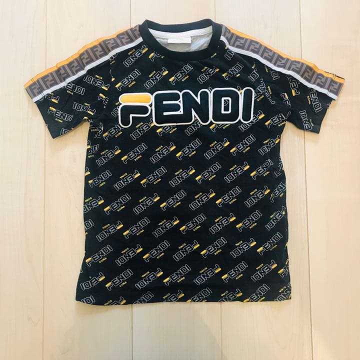 FENDI キッズ　FILA コラボ　半袖　ズッカ