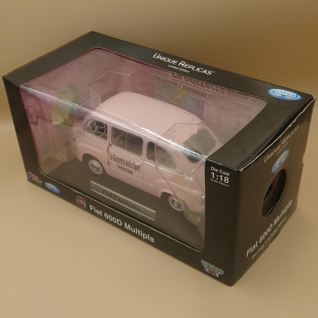 1/18 フィアット600 ムルティプラ FIAT Multipla ミニカー