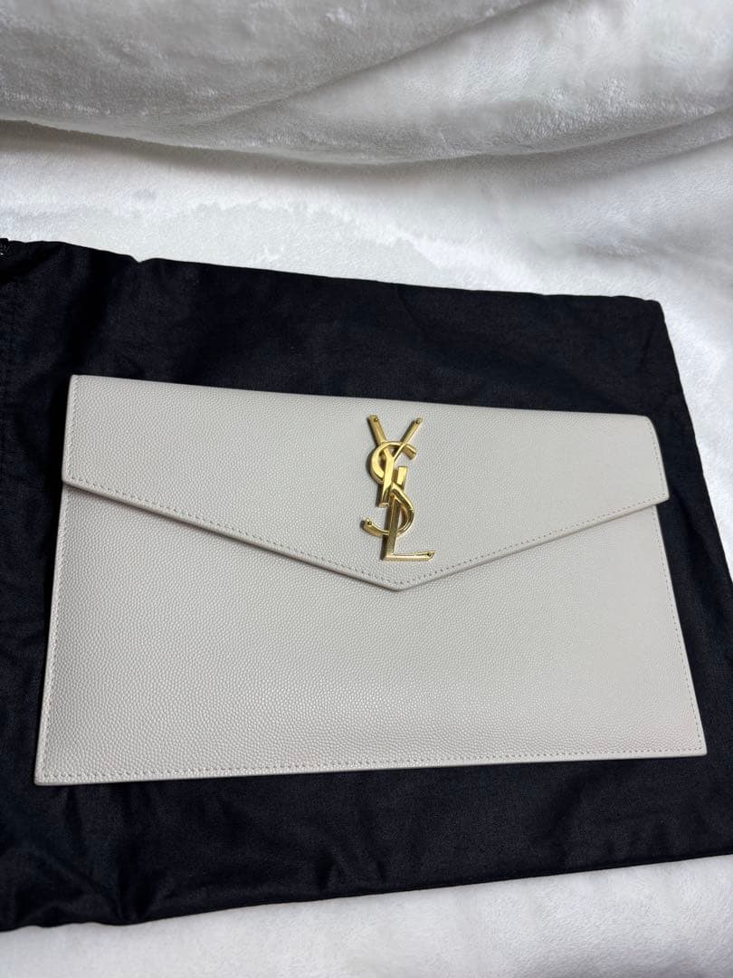 サンローラン アップタウン ポーチ (グレイン・ド・プードルエンボスレザー)美品