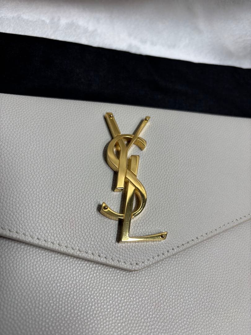 サンローラン アップタウン ポーチ (グレイン・ド・プードルエンボスレザー)美品