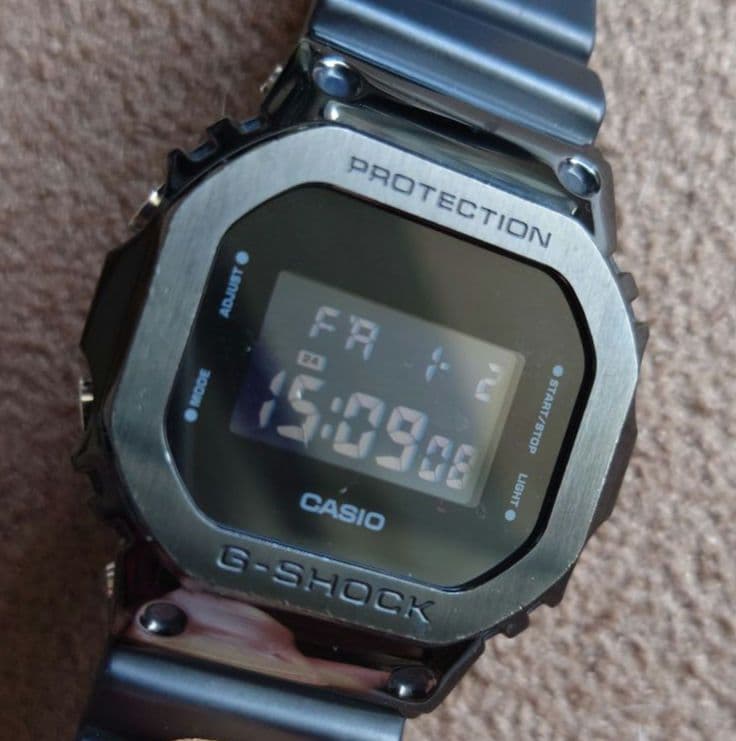 CASIO G-SHOCK GM-5600B 腕時計