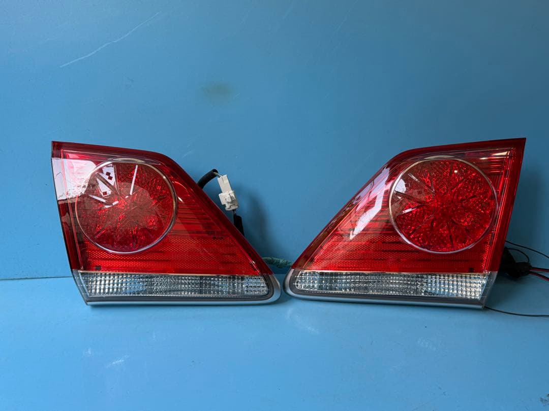 200系クラウン　アスリート後期　テールランプ　ライト　トランク　20クラウンA