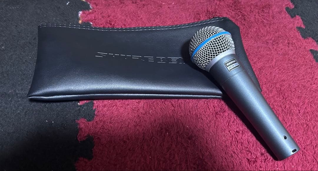 SHURE BETA 58A マイクとケース