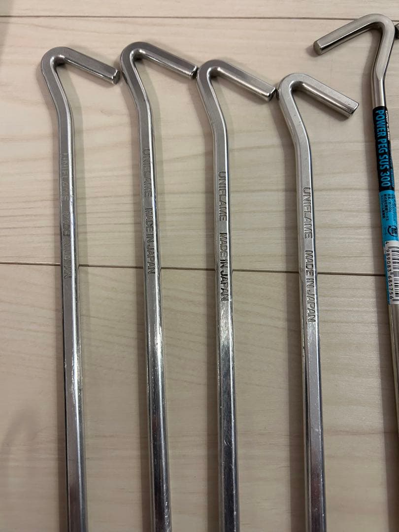 DDタープ 3.5×3.5 フォレストグリーン　2回使用　フィールドア　ポール付