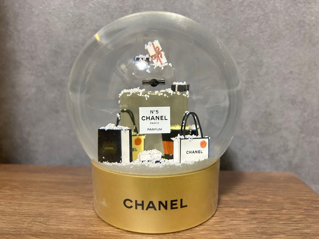 2021年 CHANEL スノードーム インテリア