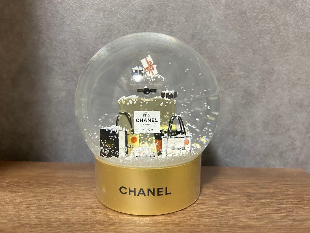 2021年 CHANEL スノードーム インテリア