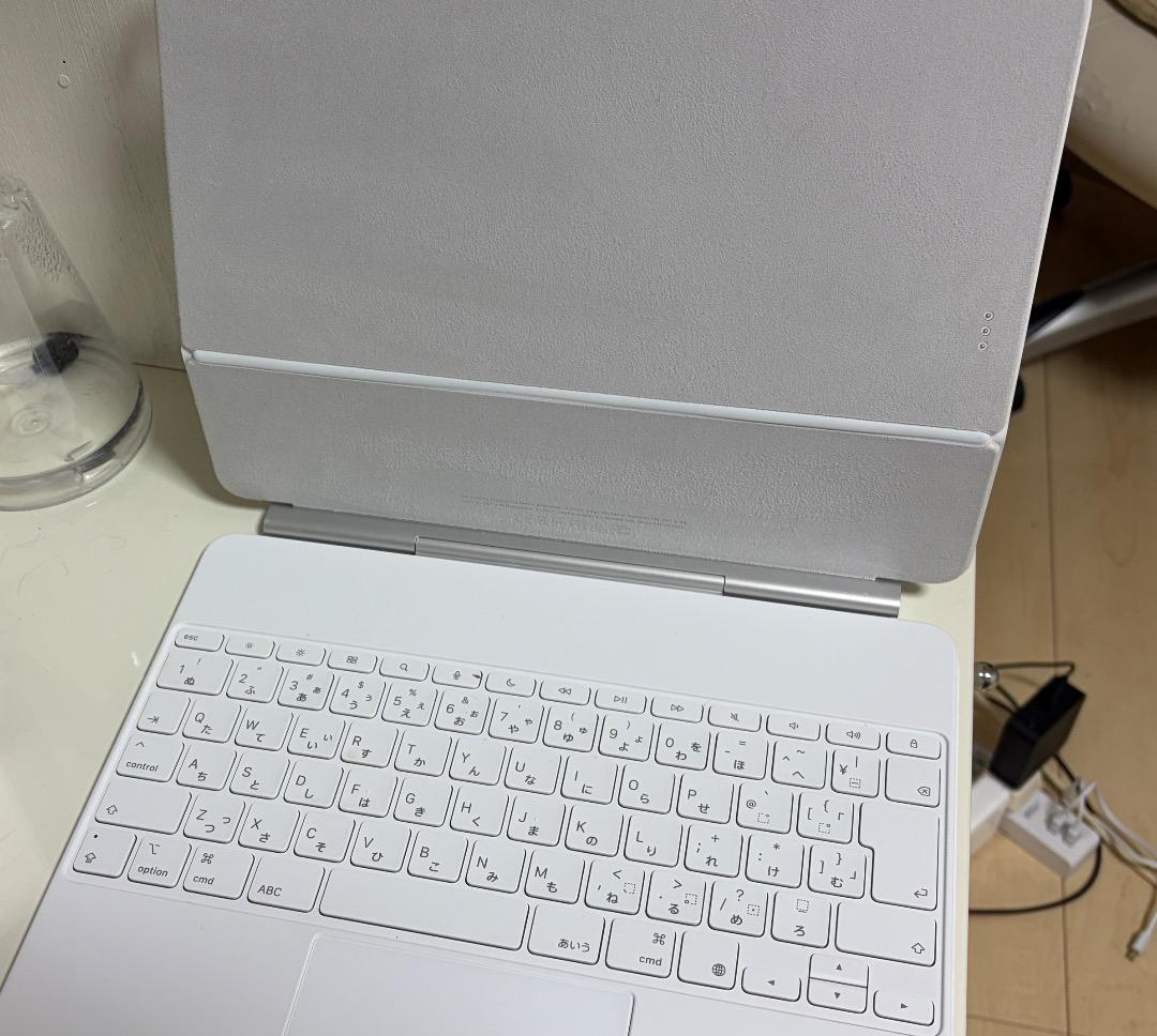 13インチiPad Air（M3）Magic Keyboard 日本語 ホワイト