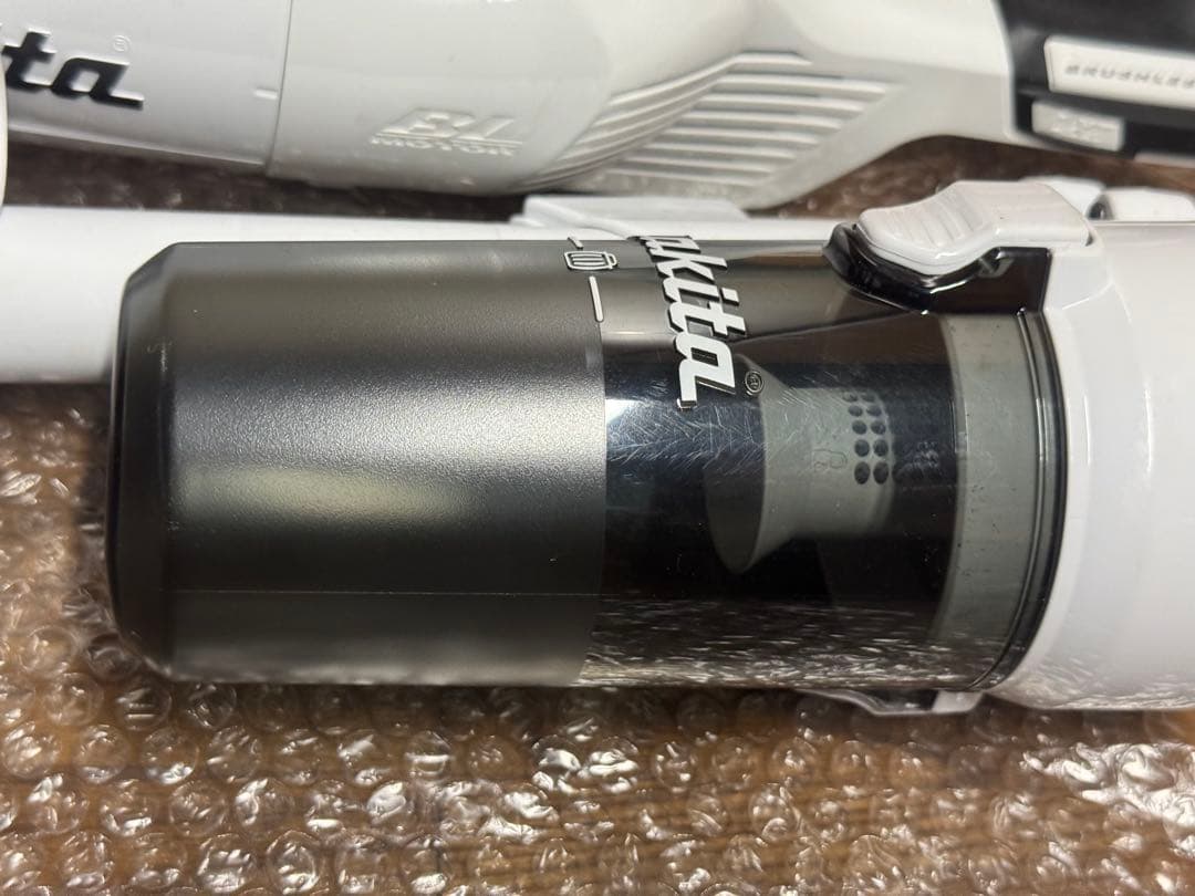 マキタ CL281F 18V充電式クリーナー サイクロン　ブラシレス　美品