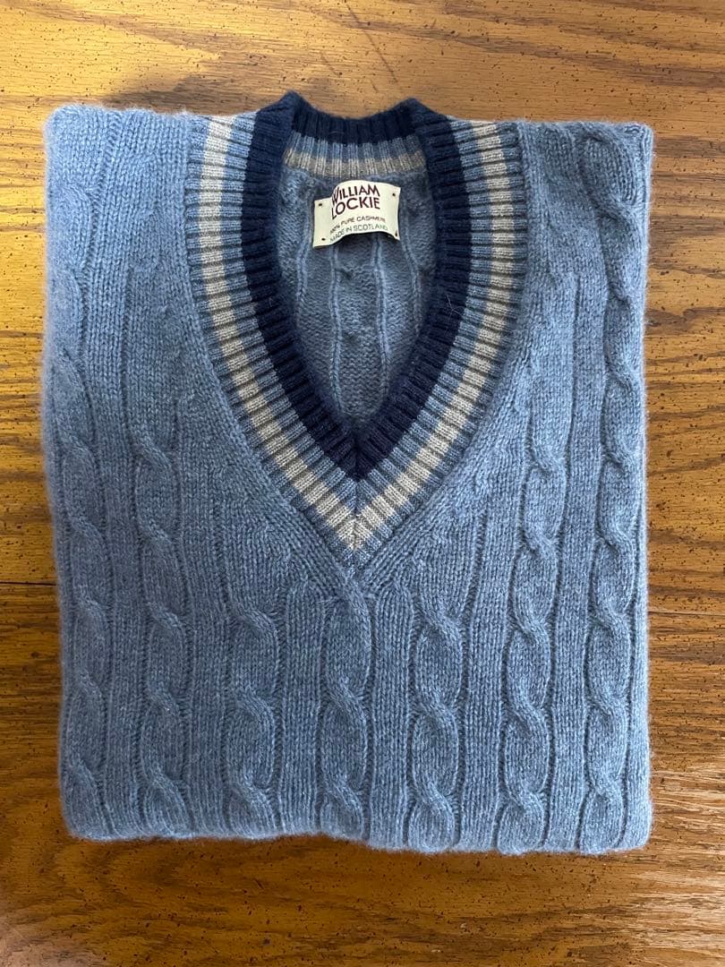 新品未使用【ウィリアムロッキー】サイズ40カシミヤ100%Vネックセーター