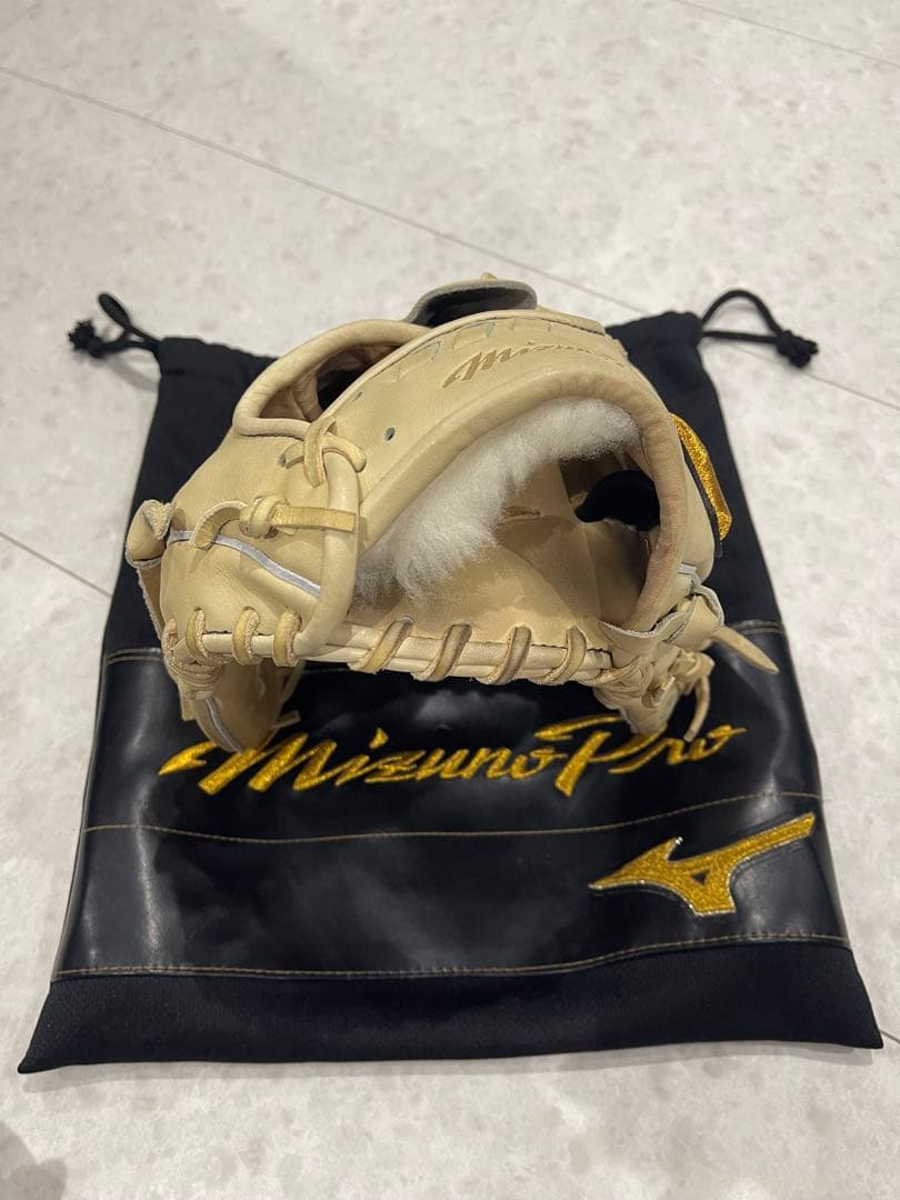 かみさん様　ミズノプロ　硬式　野球　グローブ　投手用