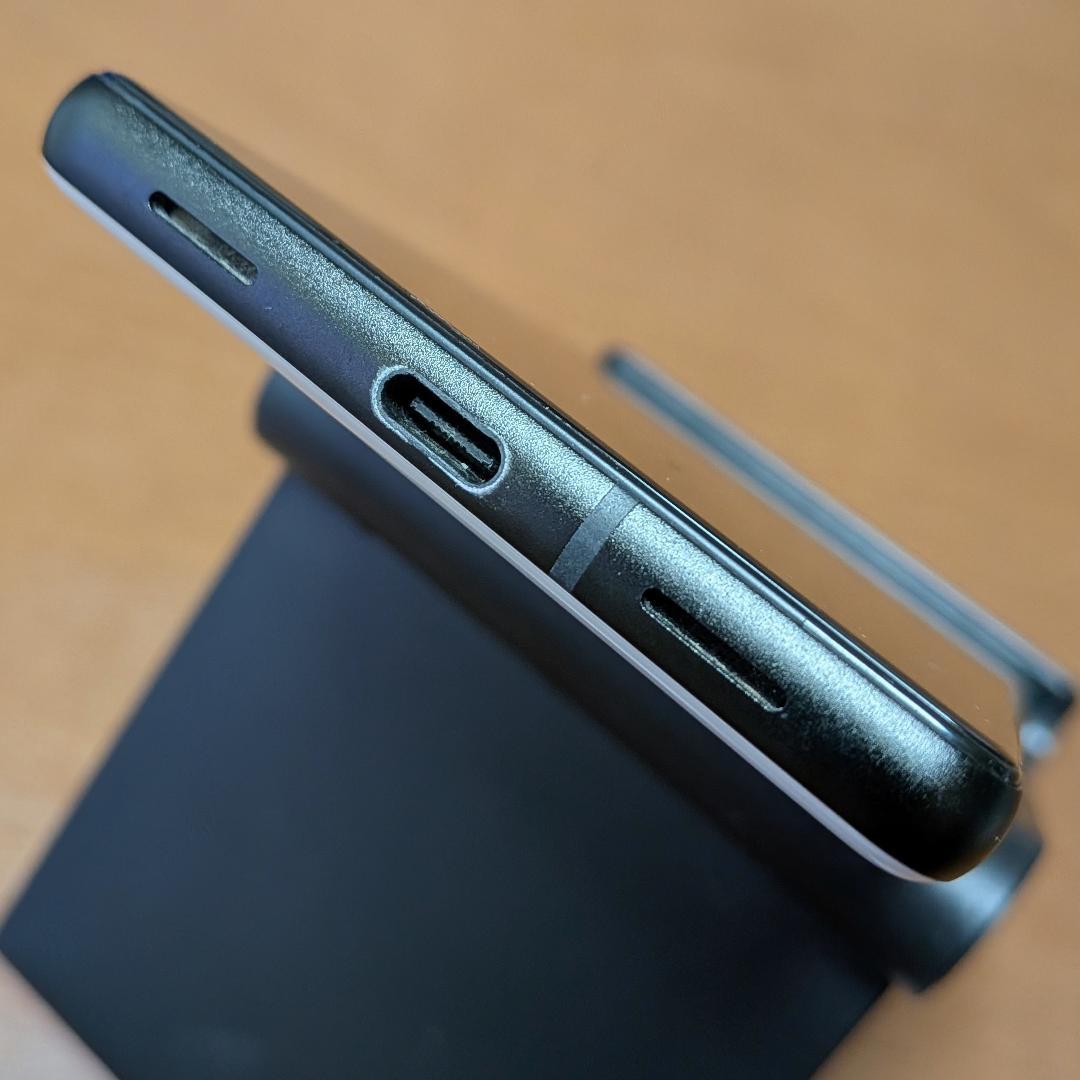 【美品】Google Pixel 6a シムフリー版 本体 + ケース