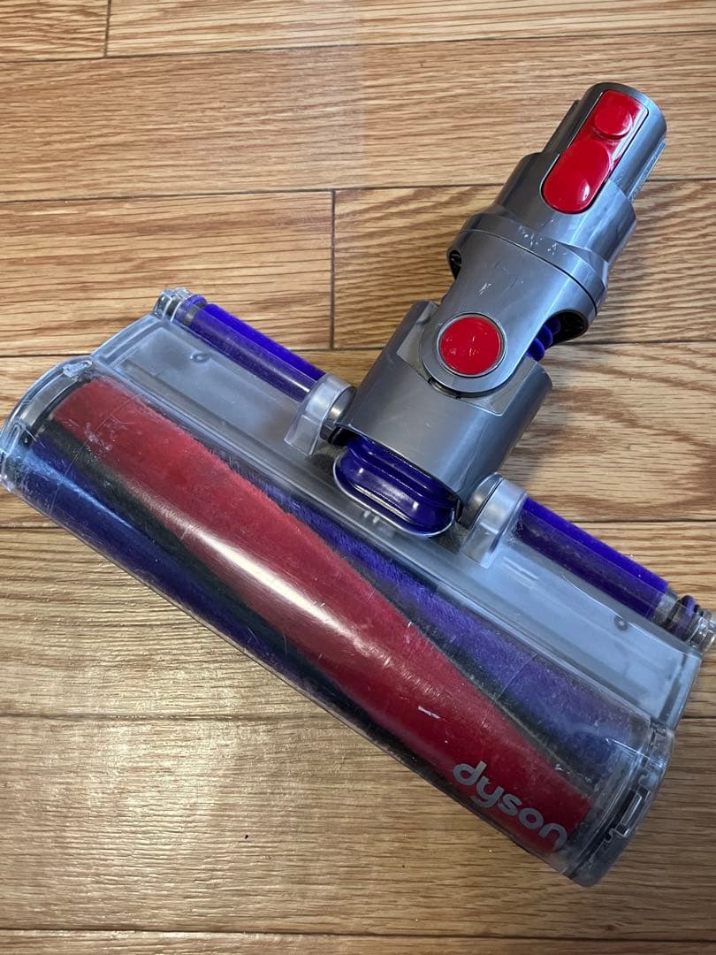 Dyson V10 Fluffy SV12 コードレスクリーナー スタンド付き