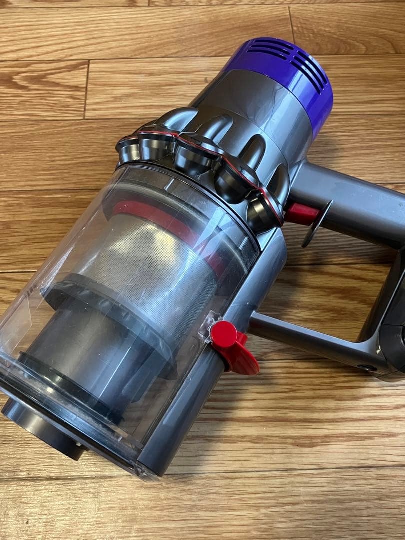Dyson V10 Fluffy SV12 コードレスクリーナー スタンド付き