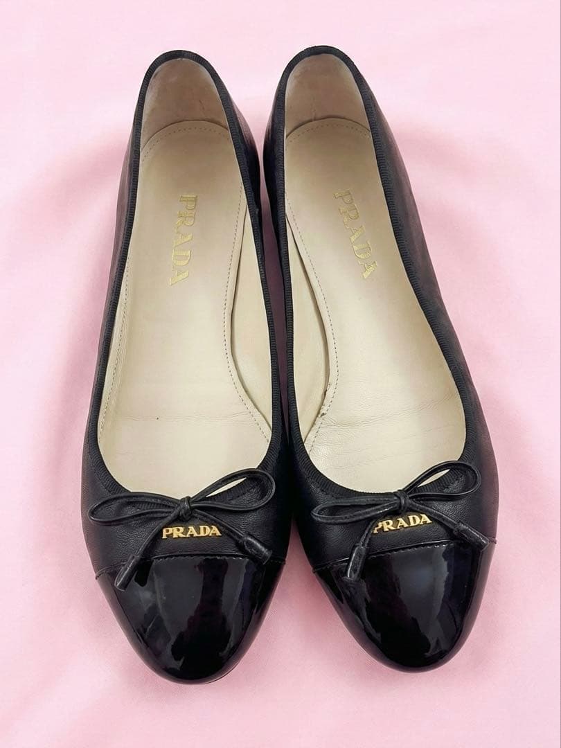 美品　PRADAプラダ　フラットシューズ　パンプス　リボン　ブラック 黒　バレエ