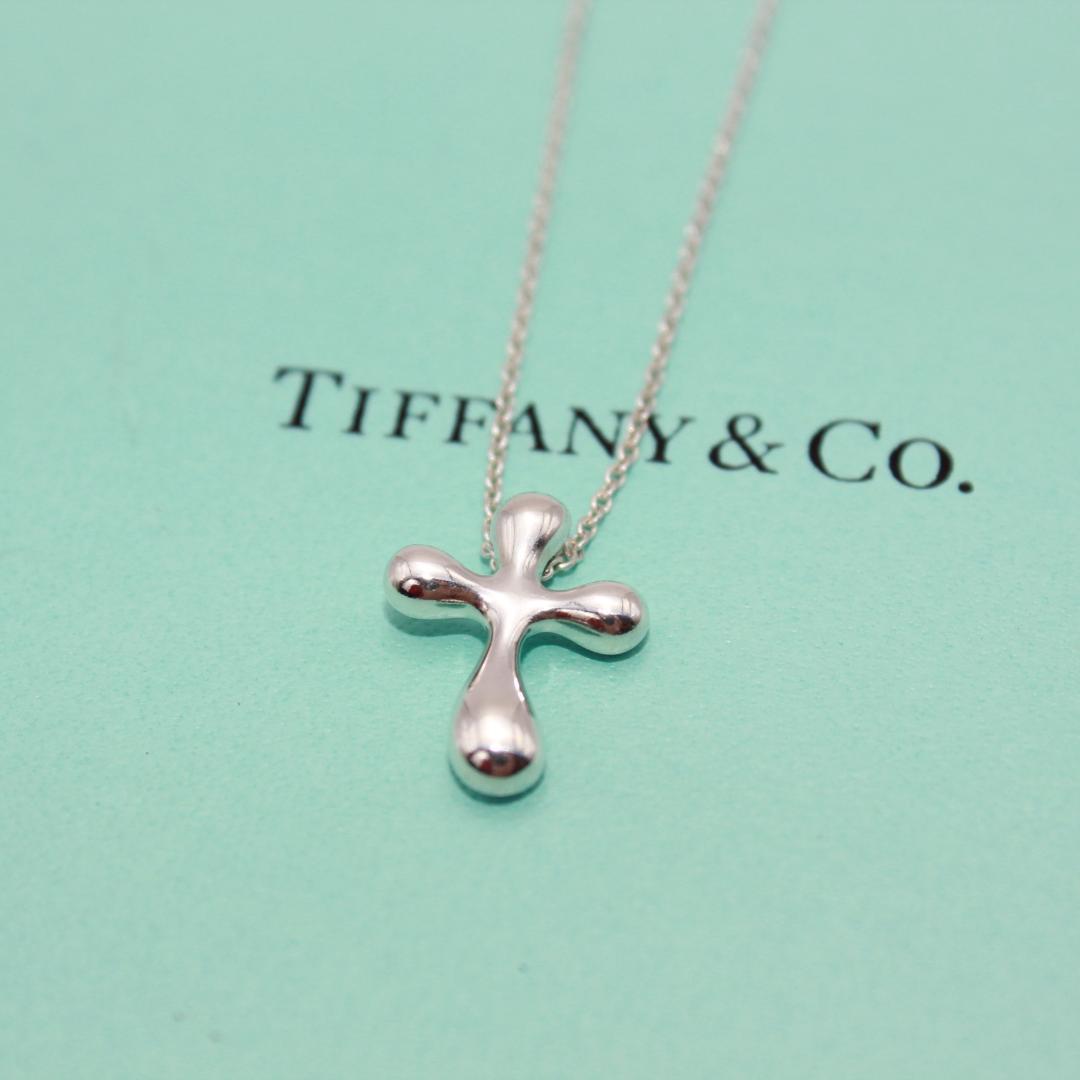 美品 Tiffany&Co. ティファニー クロス シルバー ネックレス 925