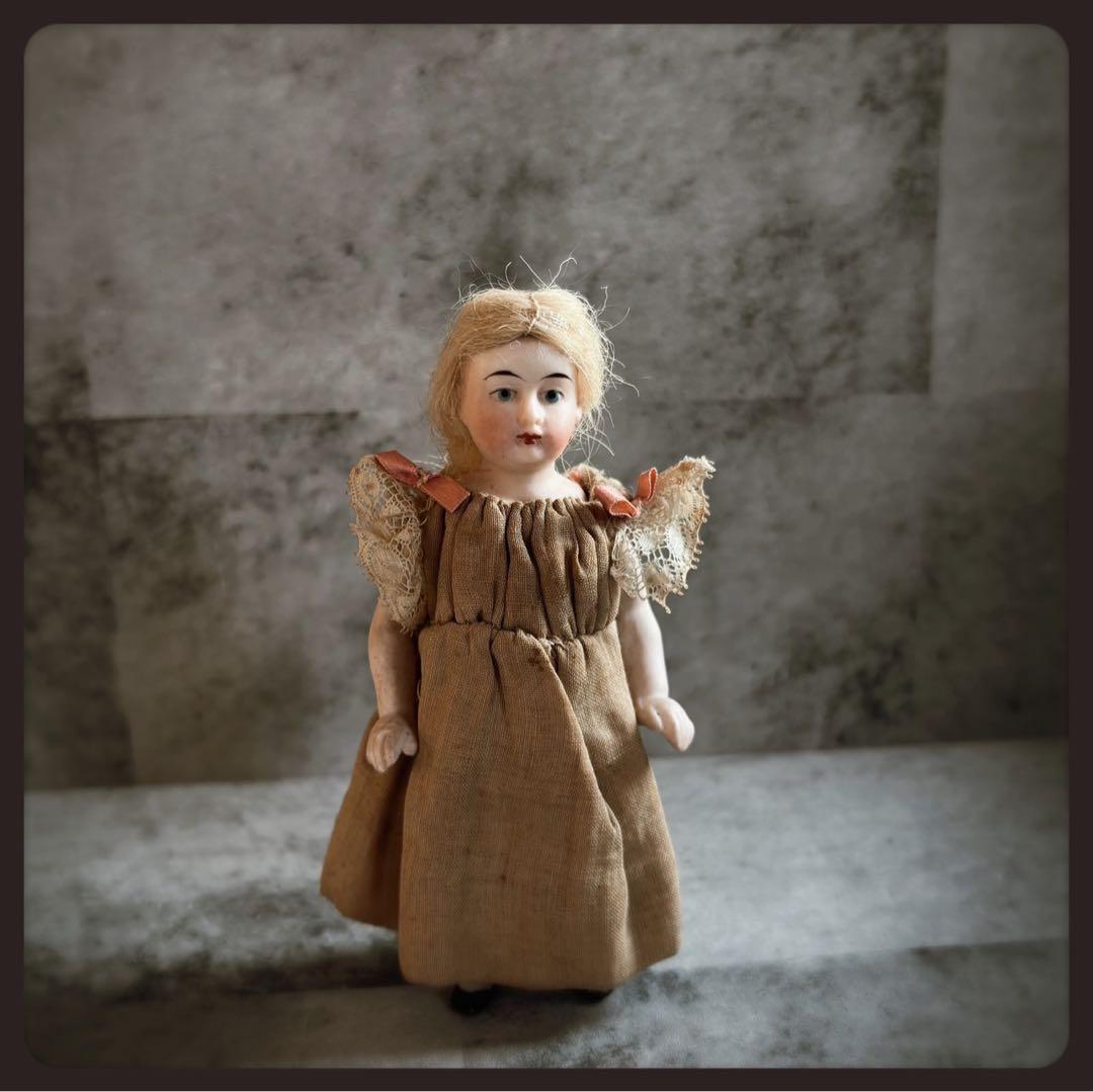 アンティーク 三つ編みの少女オールビスクドール ミニョネット