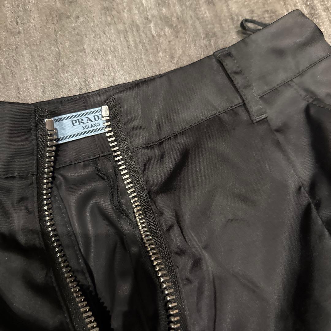 プラダ　PRADA ナイロンパンツ