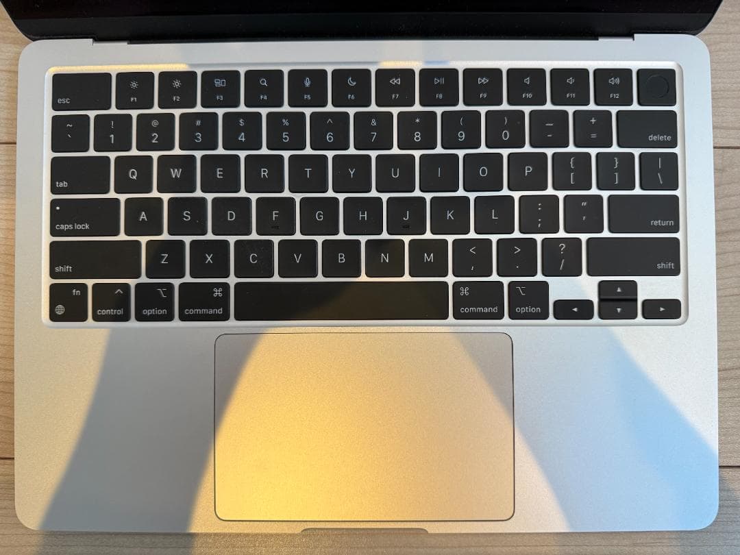 T*P様 MacBook Air M2 8GB 512gb us配列 シルバー