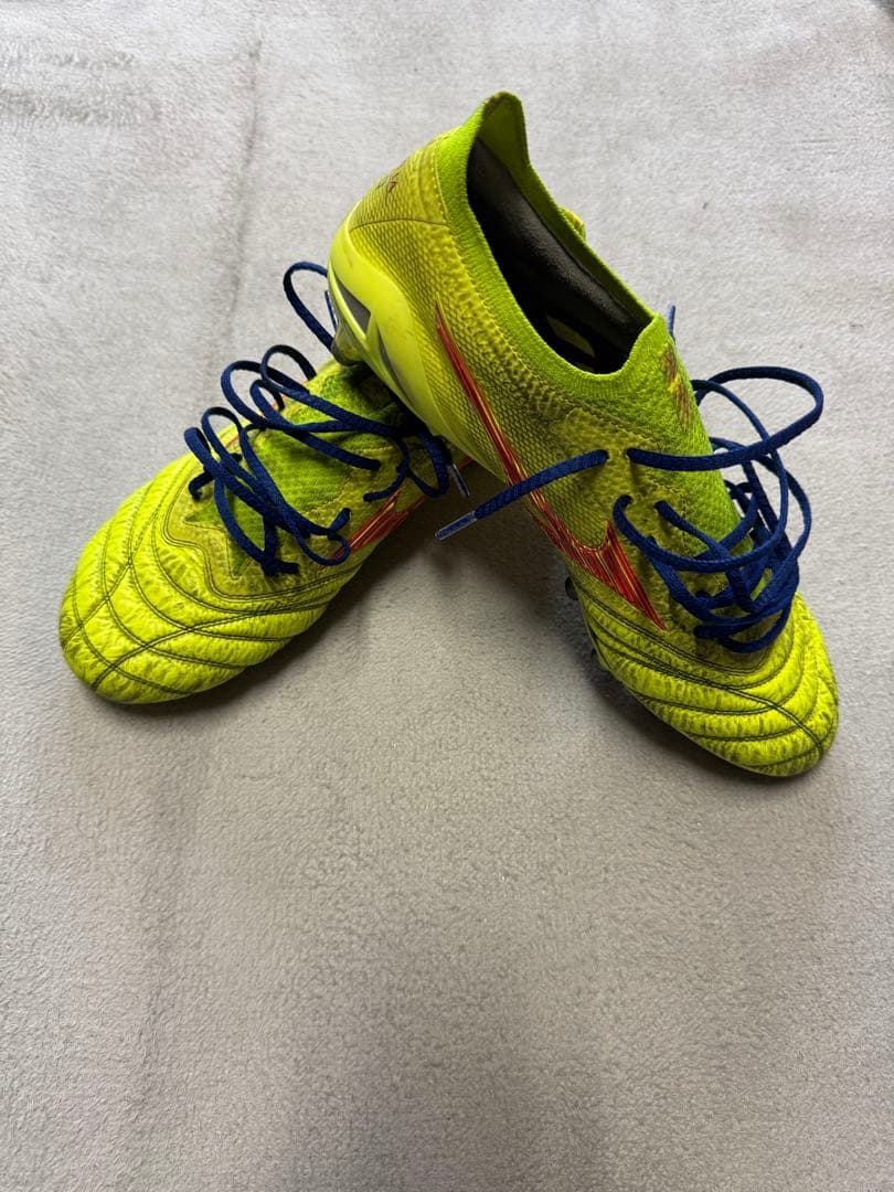 ミズノモレリアネオ4β イエロー サイズ27.0cm