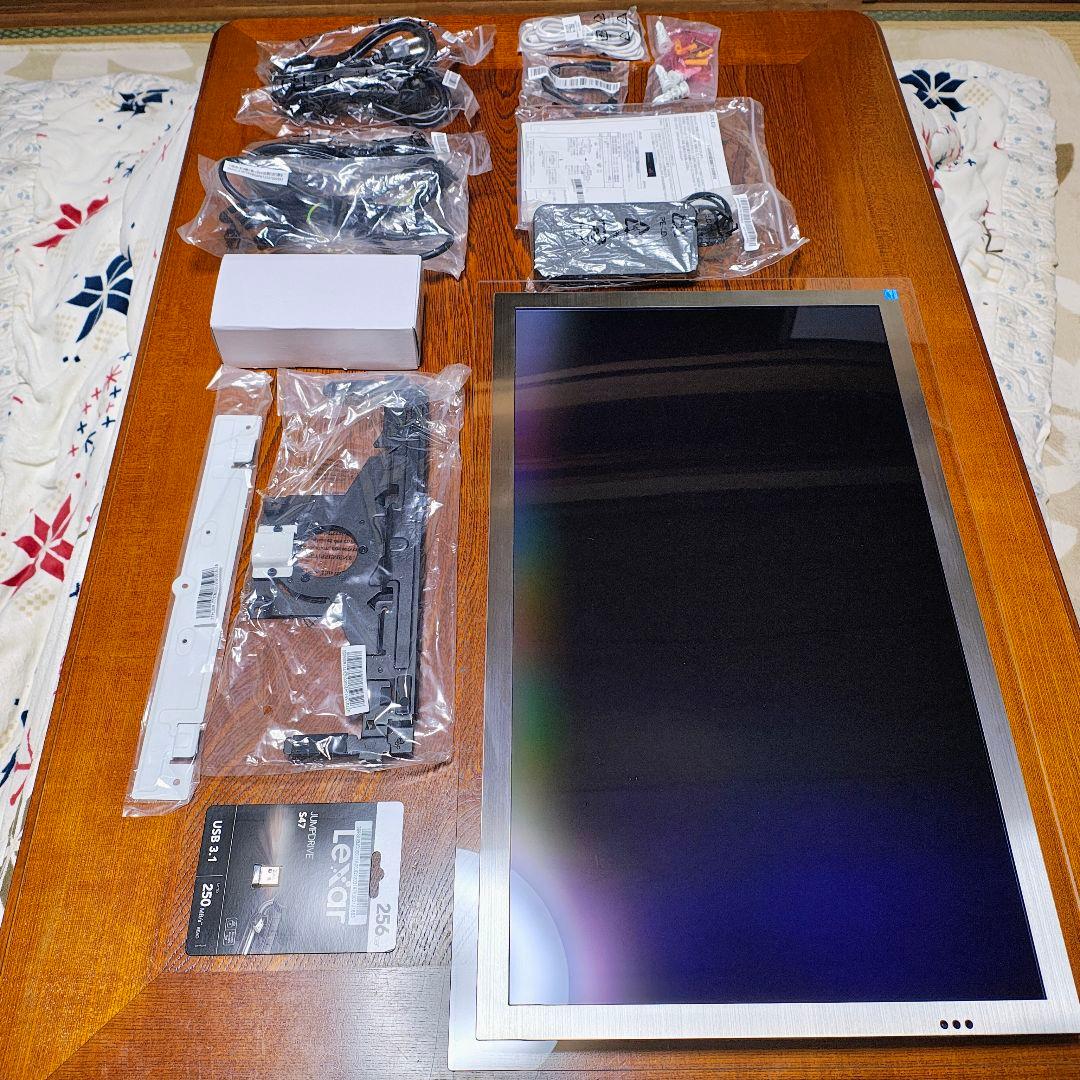 JOLED glancy 有機EL 4K 27インチ ディスプレイ