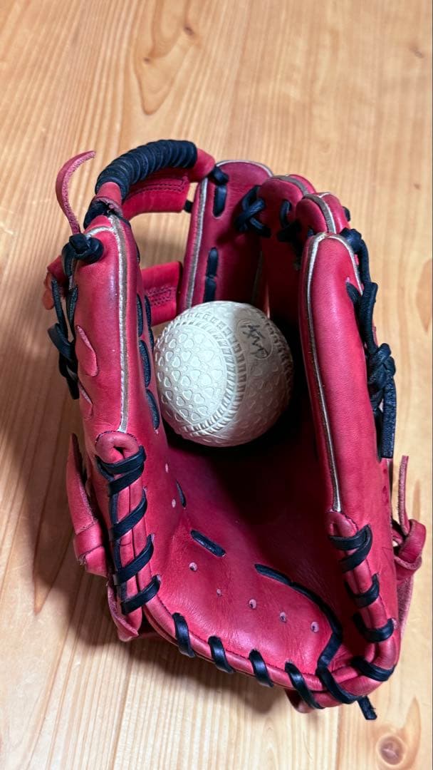 ⭐️値下げ⭐️軟式グローブ　特殊重心　Greedy