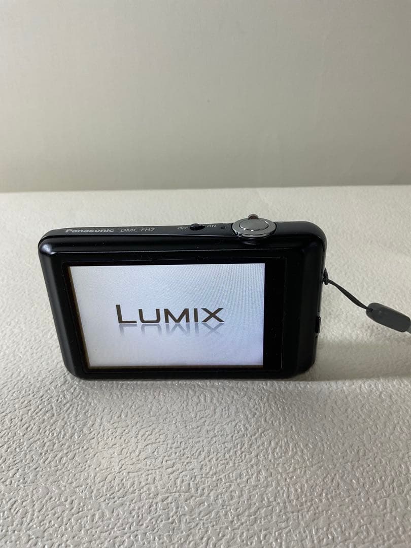 Panasonic LUMIX FH7 デジタルカメラ