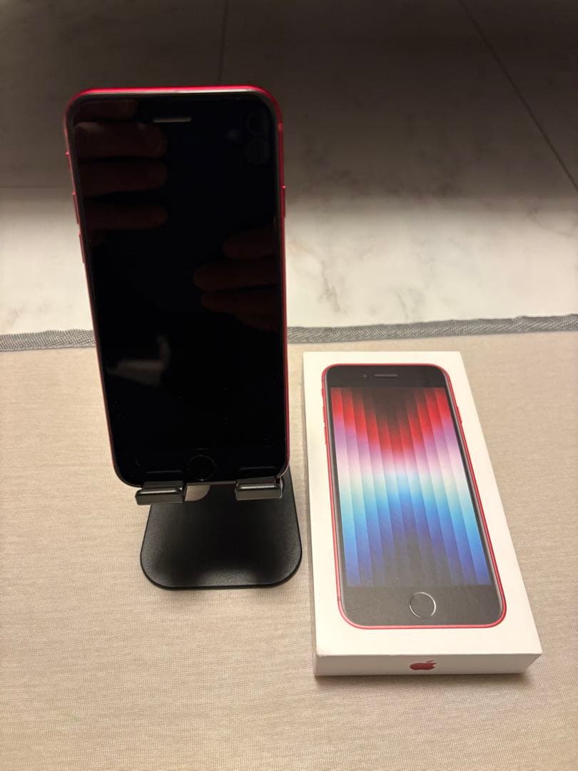Apple iPhone SE (第3世代) PRODUCT(RED)