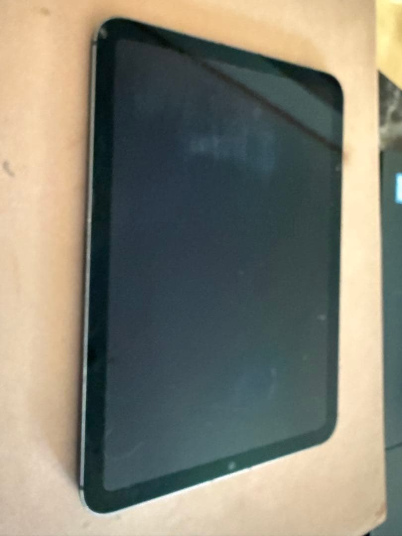 【ジャンク】Apple iPad スペースグレー 本体　Model: A2568