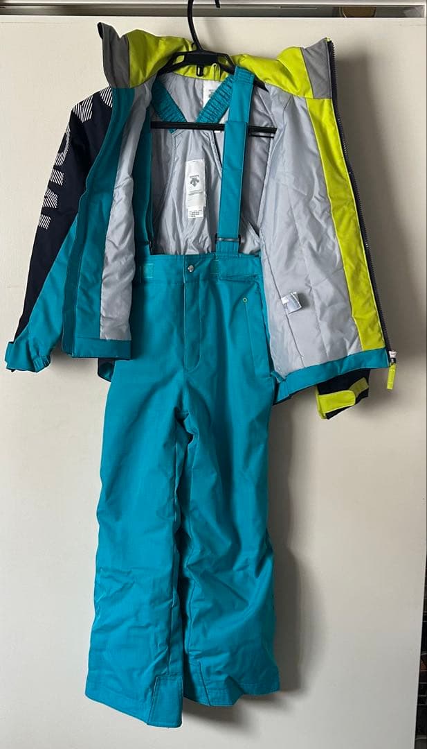 DESCENTE⭐︎ジュニアスキーウェア サイズ調整可能140(125-145)