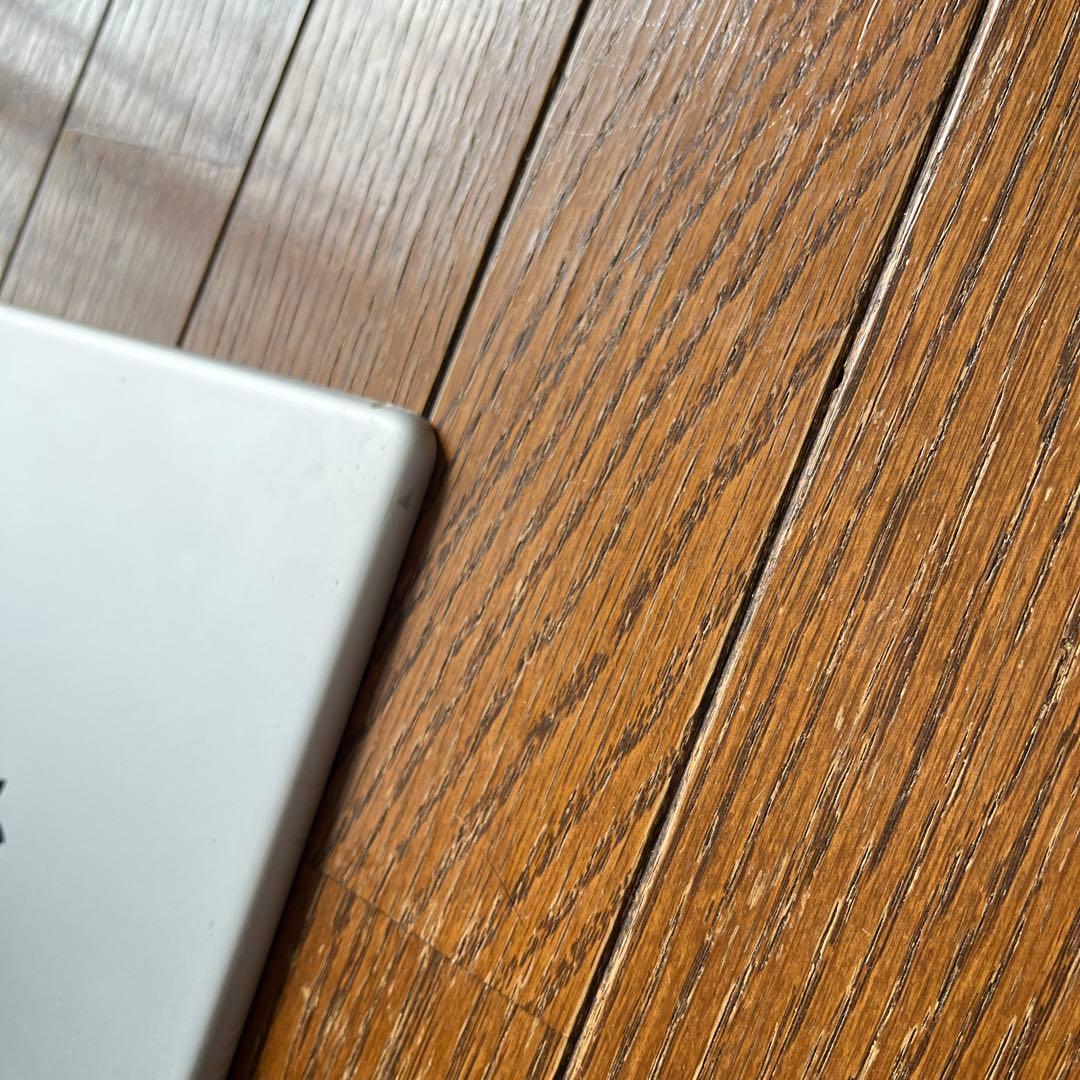 Apple iPad 第7世代　32GB シルバー 本体