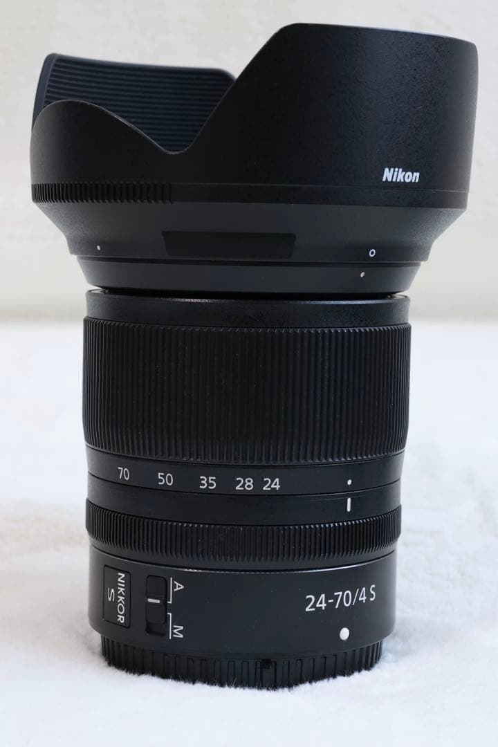 Nikon Z5 + Z 24-70mm f4 S（ボディ箱なし、レンズ箱あり）