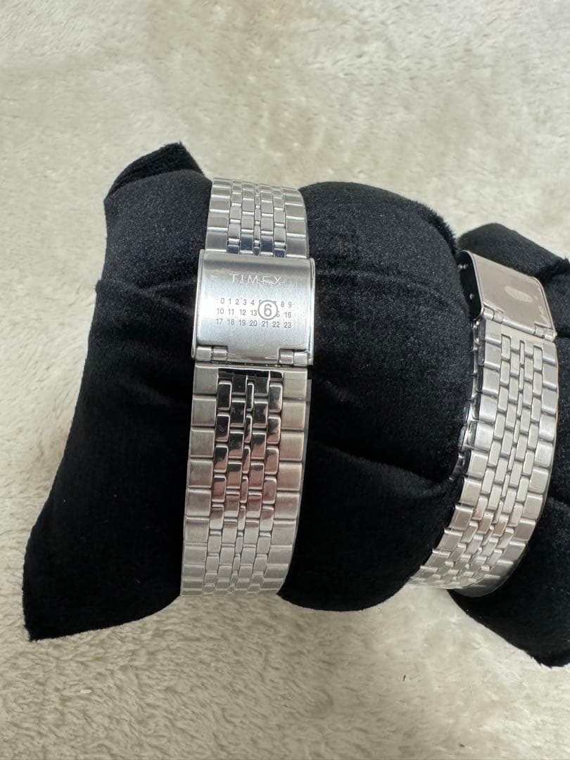 TIMEX × MM6 Maison Margiela T80 Gift Set