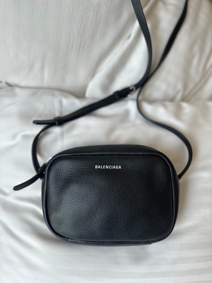 BALENCIAGA カメラバッグ ブラック レザー 保存袋付き