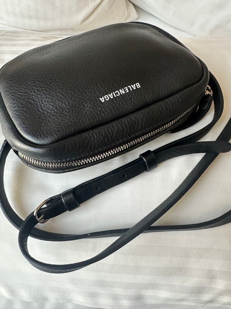 BALENCIAGA カメラバッグ ブラック レザー 保存袋付き