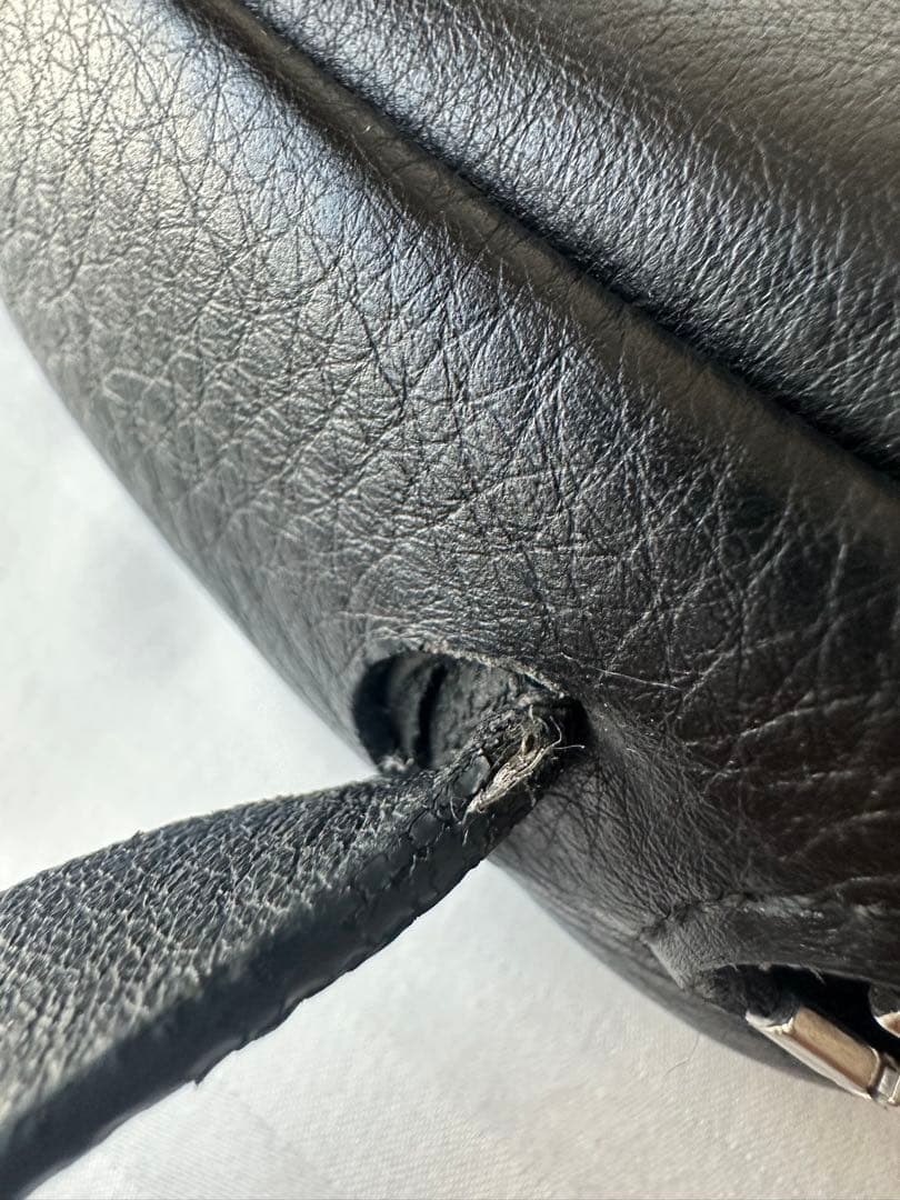 BALENCIAGA カメラバッグ ブラック レザー 保存袋付き