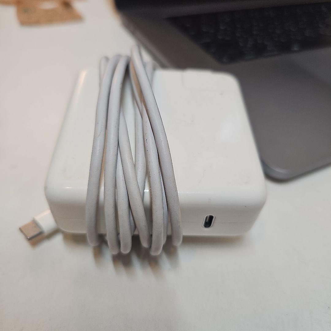 MacBookPro15インチ2017 i7/16GB/RadeonPro555