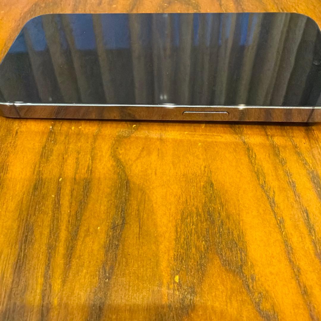 iPhone 14 Pro 128GB ディープパープル　本体　ドコモ美品R様