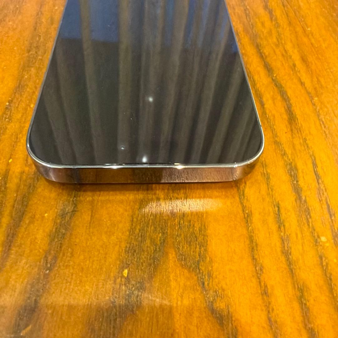 iPhone 14 Pro 128GB ディープパープル　本体　ドコモ美品R様