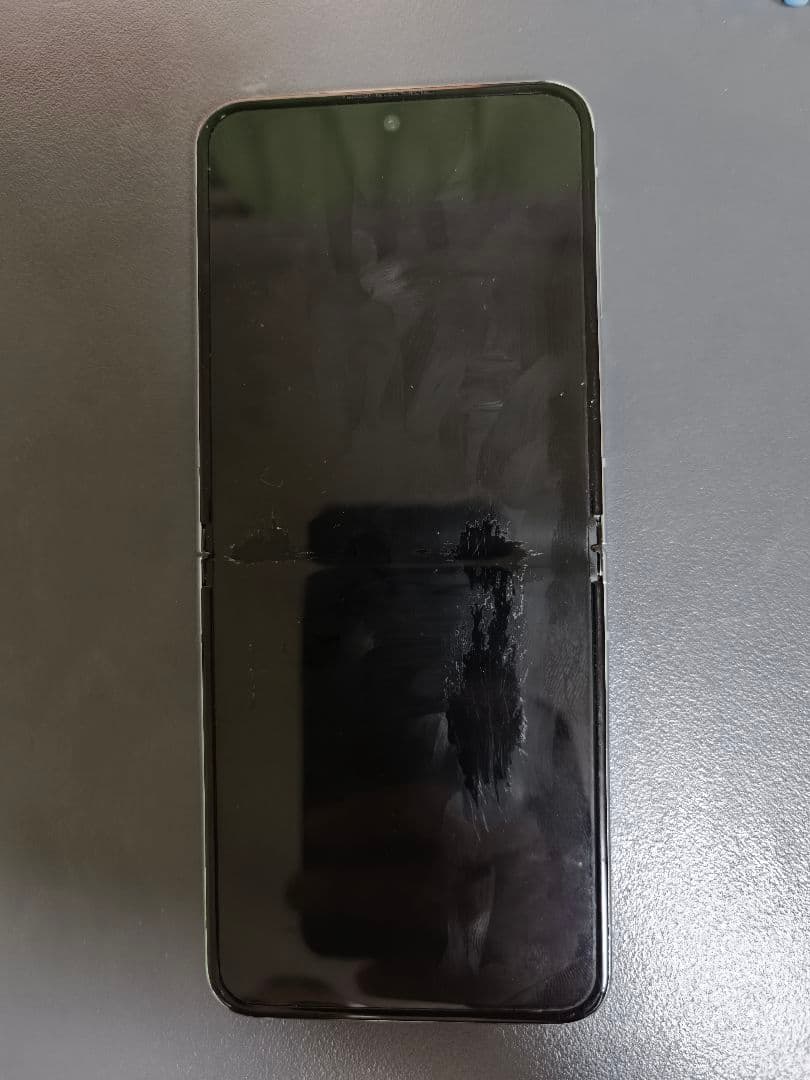galaxy zflip5 256GB 傷あり