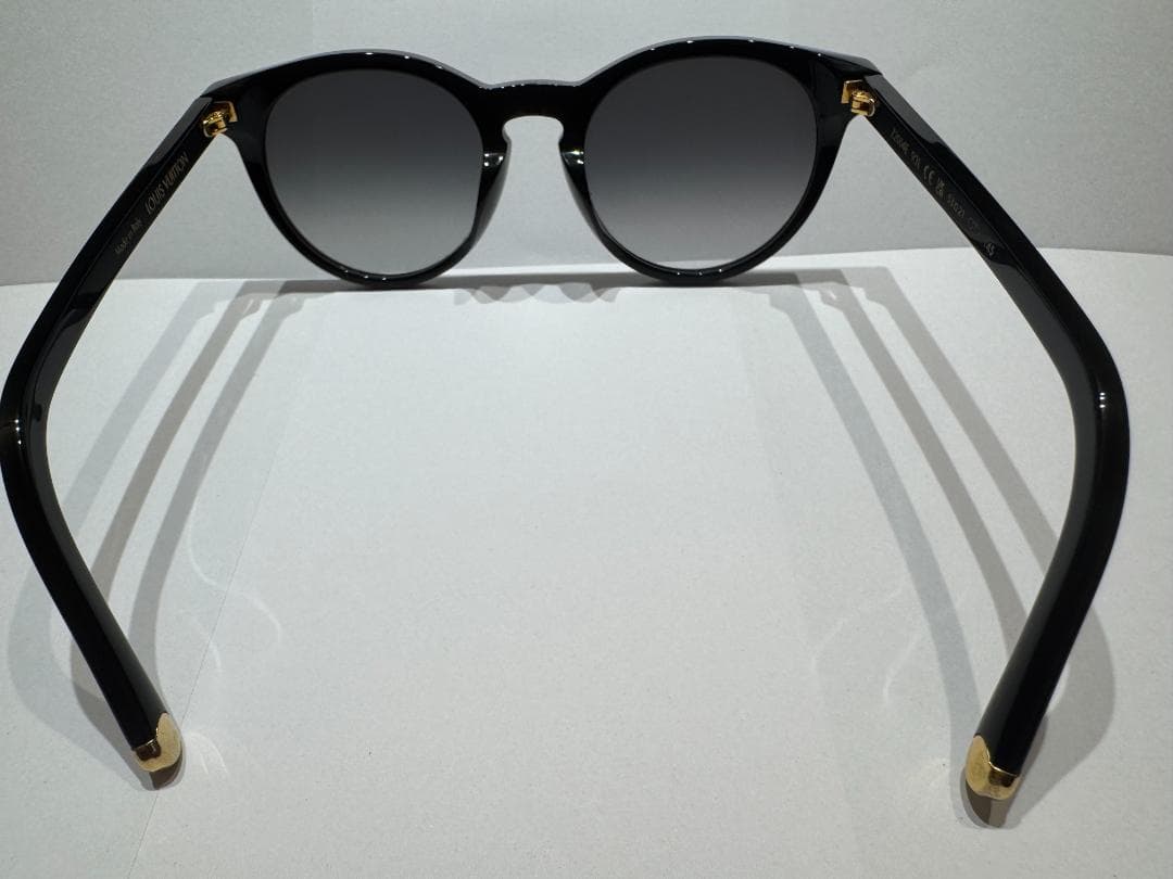 ルイヴィトン モノグラムライトラウンドZ2004Eサングラス