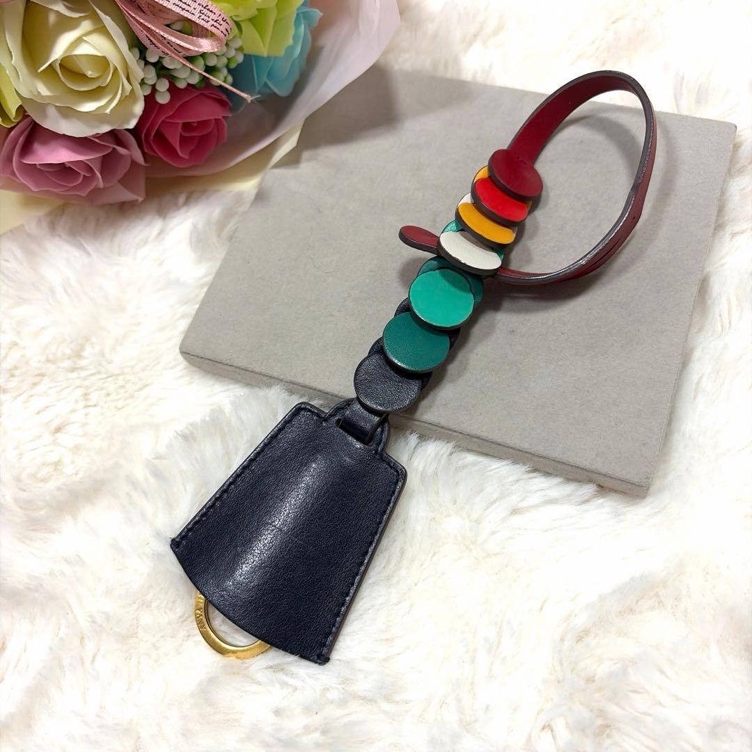 希少 ANYA HINDMARCH アニヤハインドマーチ レザー チャーム