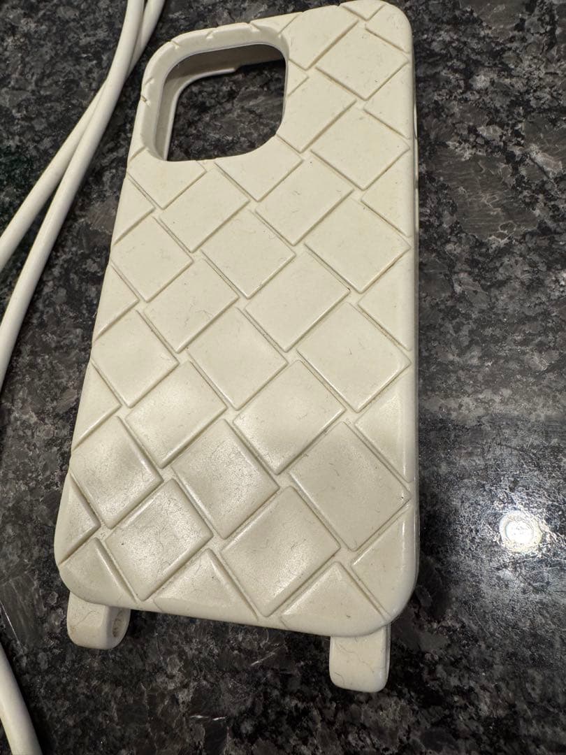 BOTTEGA VENETA iPhoneケース ストラップ付き