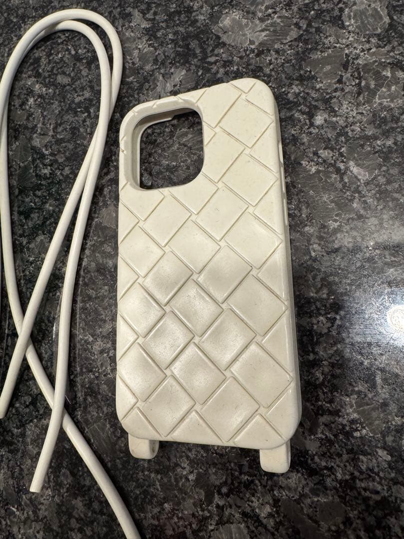 BOTTEGA VENETA iPhoneケース ストラップ付き
